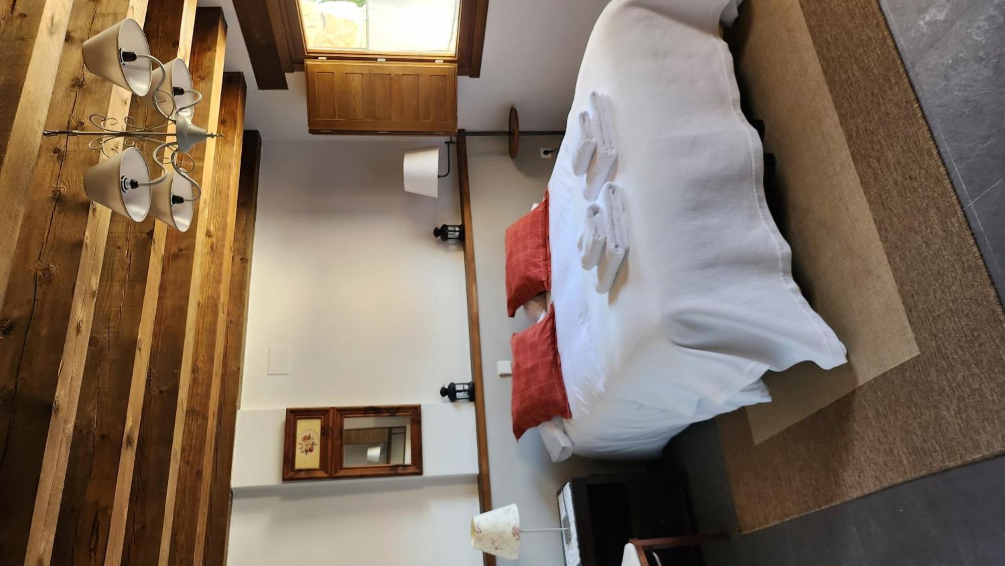 El Hogar Del Fresno Casa Con Encanto En Canicosa